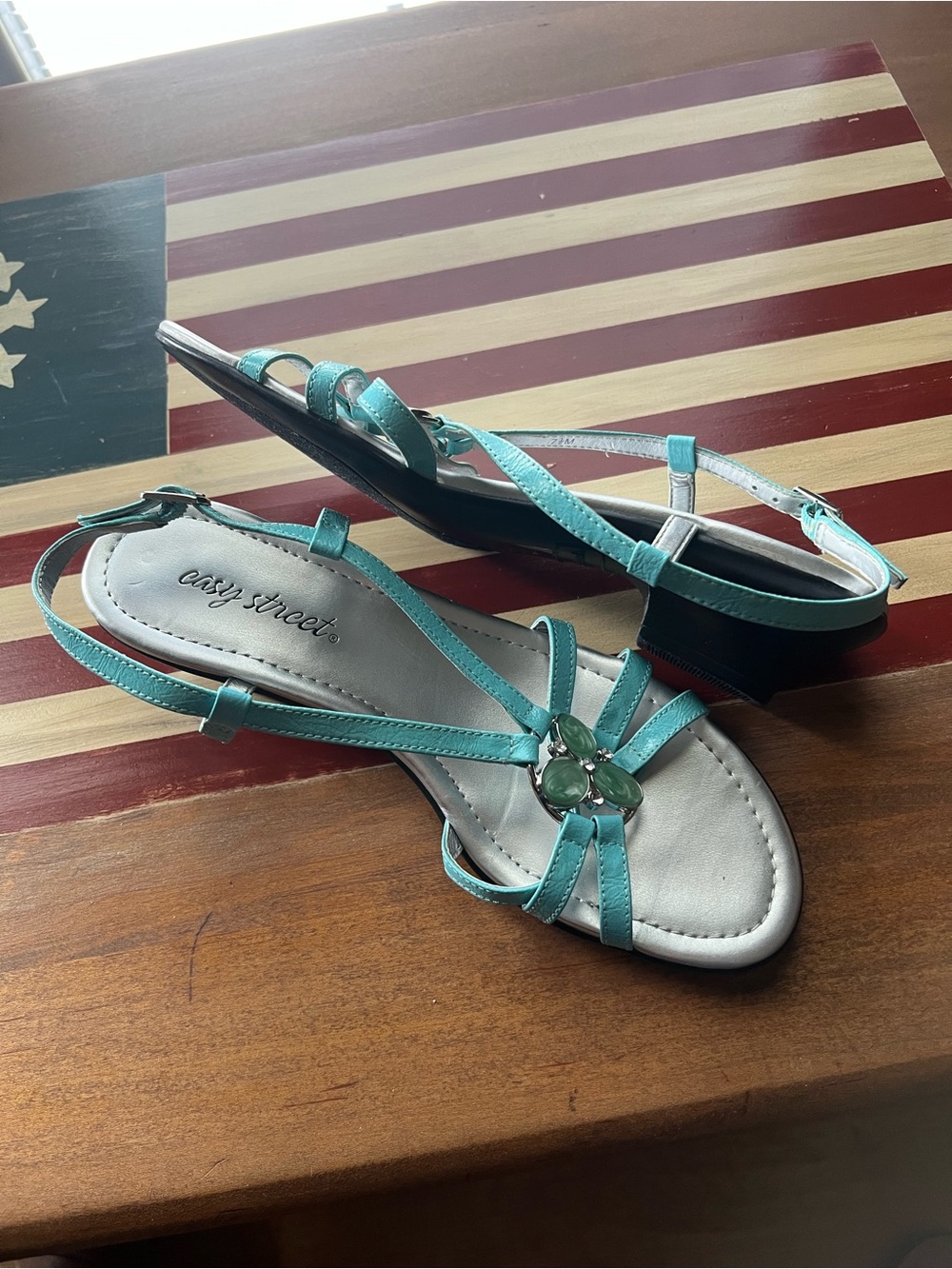 Easy Spirit Teal Gemstone T-Strap Women’s Sandals - Picture 4 of 5